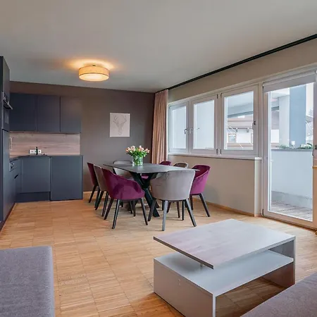 Ski Dome Apartments-Apartment Viva & Heaven Holiday Chalet Apartment