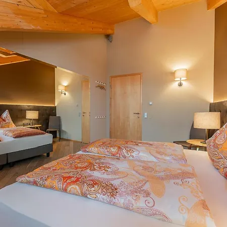 Apartment Ski Dome Apartments-Apartment Viva & Heaven Holiday Chalet Kaprun
